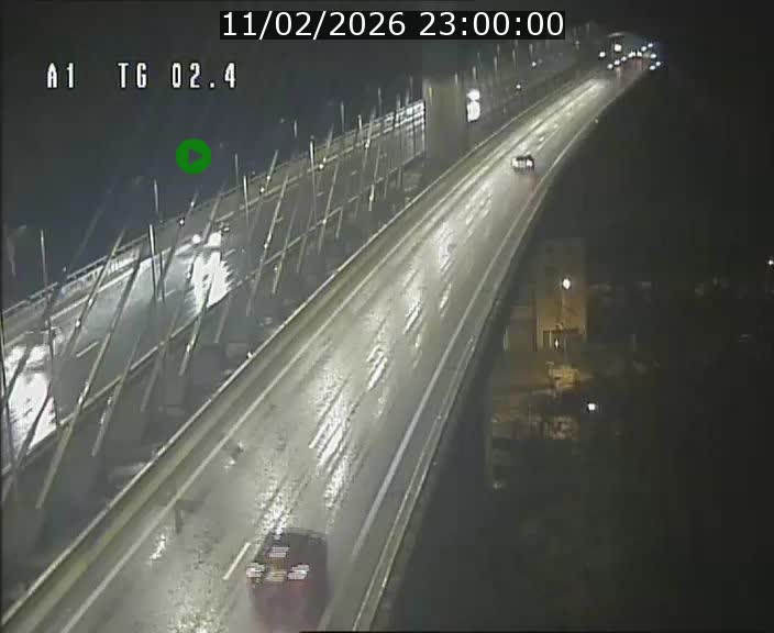 Traffic live webcam Luxembourg Sandweiler - A1 direction Luxembourg-ville - BK 2.4