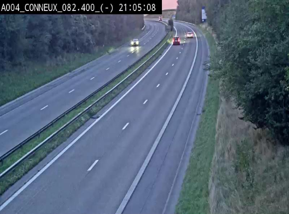Webcam sur l'E411 avant les sorties 20 menant à Ciney, Dinant et Achêne. Vue orientée vers Namur