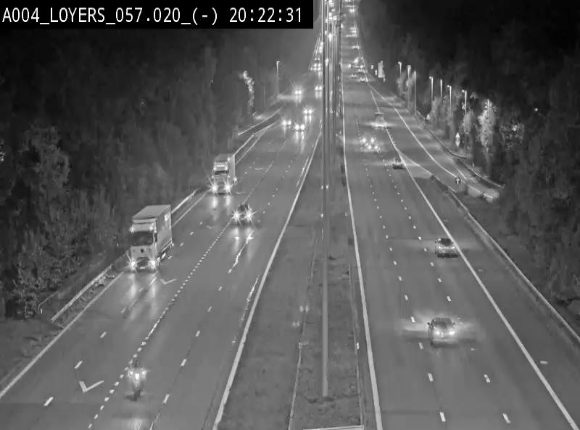 Webcam E411 au niveau du viaduc de Beez à Loyers, entre Champion et Warissoulx. Vue orientée vers Bruxelles