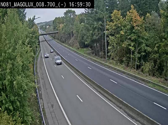 Webcam sur la N81 (E411) à hauteur de la jonction avec la N883. Vue orientée vers Arlon
