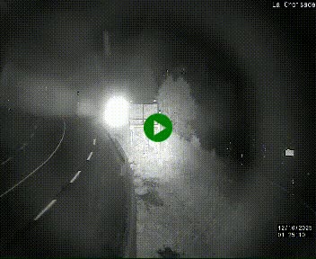 Webcam au carrefour de la croisade, à la jonction entre la N22 et la N320, avant le poste de douane franco-andorrane. Webcam à 1790 mètres d'altitude