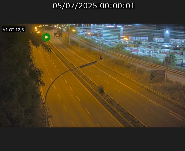 Traffic live webcam Luxembourg Senningerberg - A1 direction Allemagne - BK 12.3