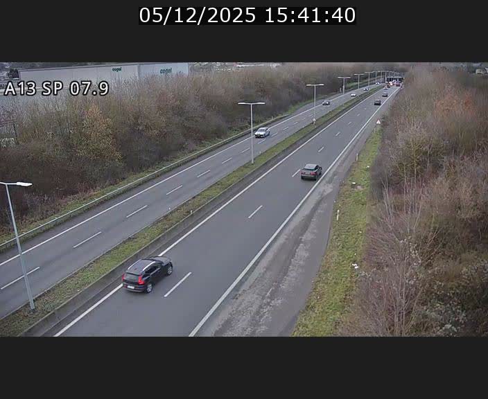 Traffic live webcam Luxembourg Jonction Lankelz - A13 direction Pétange - BK 7.9