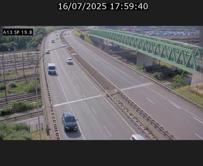 Traffic live webcam Luxembourg Croix de Bettembourg - A13 direction Esch-sur-Alzette - BK 19.8