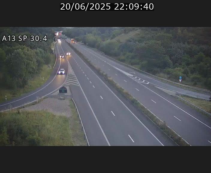 Traffic live webcam Luxembourg Altwies - A13 direction Luxembourg-ville - BK 30.4