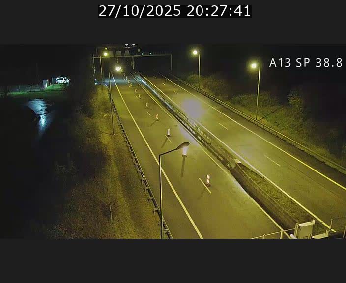 Webcam autoroute A13 à l'entrée ouest du tunnel Markusbierg à Schengen. Vue orientée vers le tunnel et l'Allemagne