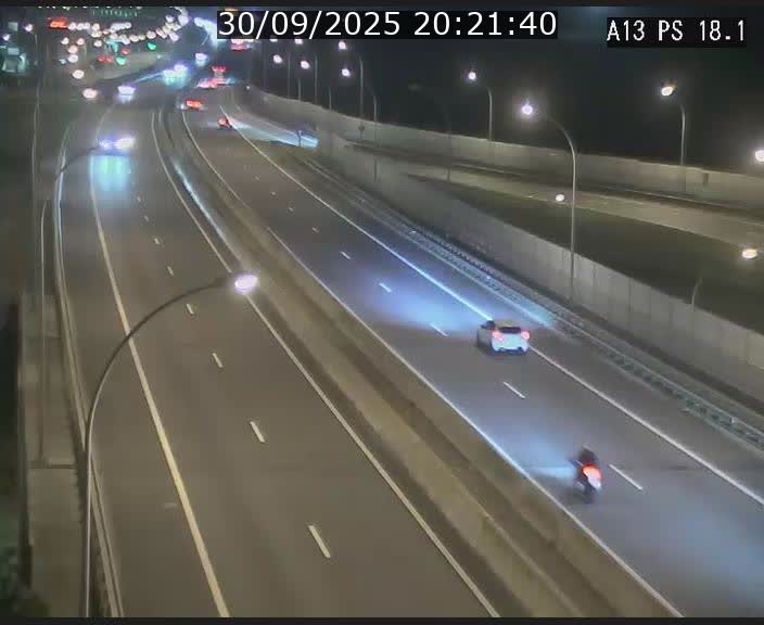 Traffic live webcam Luxembourg Dudelange - A13 direction Croix de Bettembourg - BK 18.1