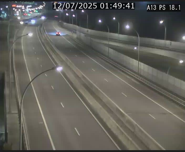 Traffic live webcam Luxembourg Dudelange - A13 direction Croix de Bettembourg - BK 18.1