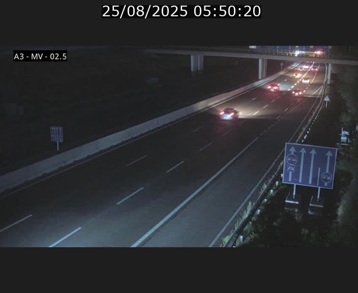 Webcam autoroute A3 au Luxembourg à proximité de la Croix de Gasperich. Vue orientée vers Luxembourg