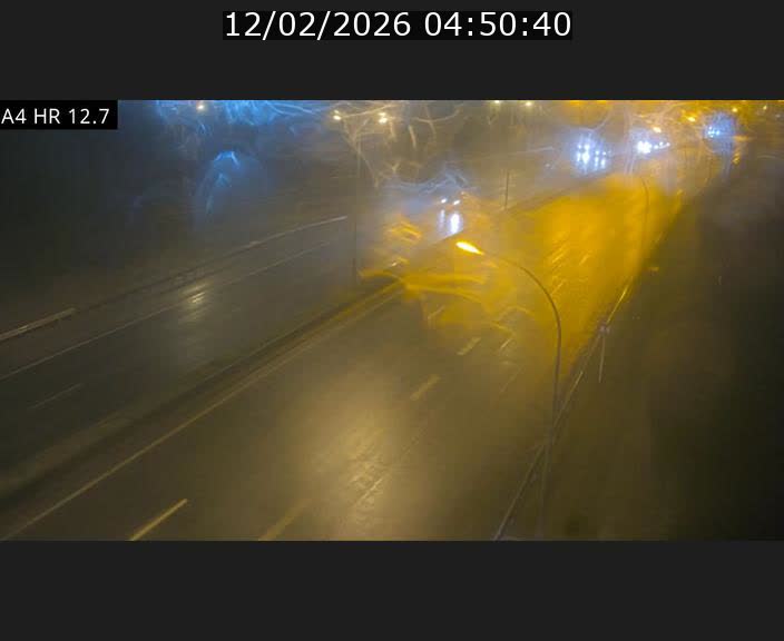 Traffic live webcam Luxembourg Esch sur Alzette - A4 - BK 12.7 - direction Esch-Belval