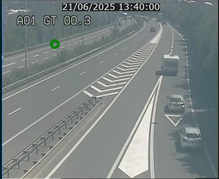 Traffic live webcam Luxembourg Croix de Gasperich - A1 direction Kirchberg - BK 0.3