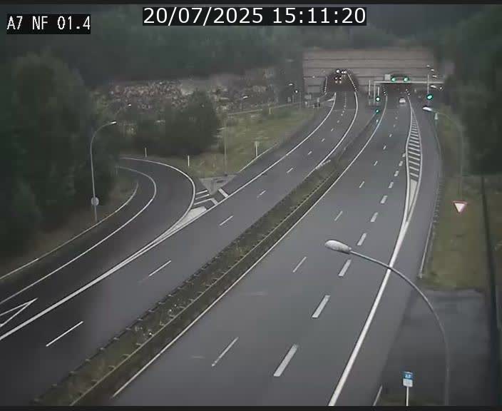 Caméra autoroute Luxembourg A7 - Echangeur Waldhaff - direction Tunnel Stafelter