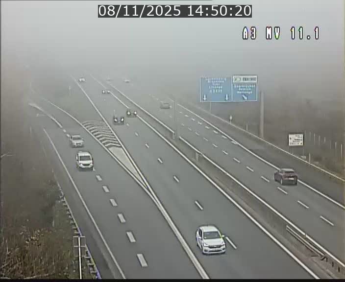 Traffic live webcam Luxembourg Croix de Bettembourg A3 - BK 11.1 - direction Luxembourg-ville