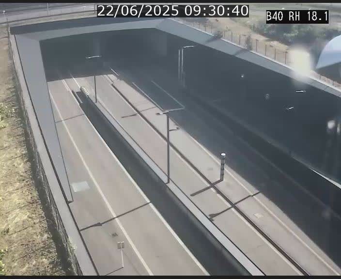 Webcam sur la route de contournement d'Esch-Belval avant le tunnel Central Gate au niveau de la porte de France et du radar fixe