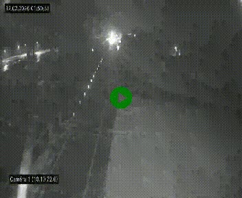 Vue en direct de l'autoroute A10 grâce à un drône situé au-dessus du péage de Virsac