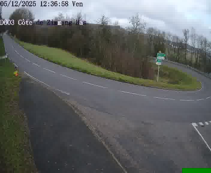 Webcam sur la D603 située dans la Côté de Zimming-bas, dans le virage en demi-tour, à la jonction avec la D74