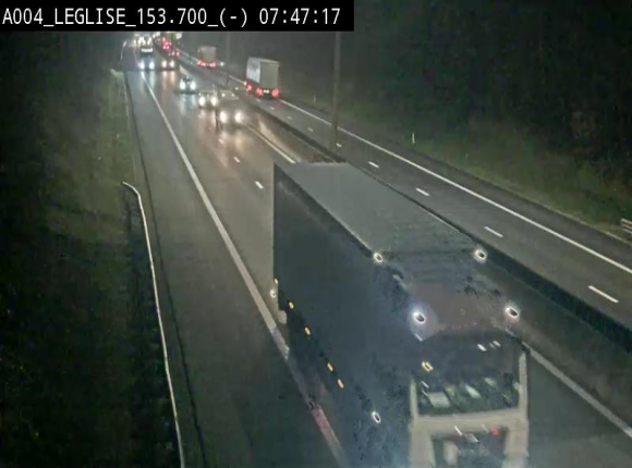 Webcam autoroute A4 (E411-E25) à Léglise, avant la jonction avec la N40. Vue orientée vers Bruxelles