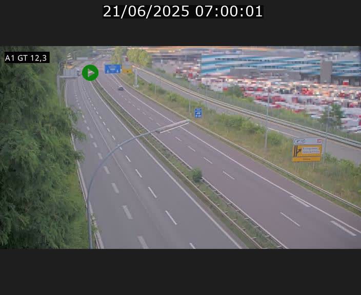 Traffic live webcam Luxembourg Senningerberg - A1 direction Allemagne - BK 12.3