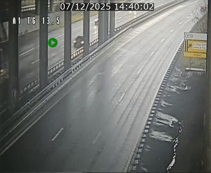 Traffic live webcam Luxembourg Senningen - A1 direction Luxembourg - BK 13.5