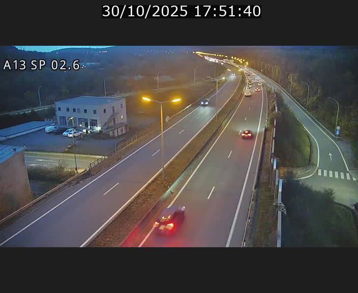 Traffic live webcam Luxembourg Sanem - A13 direction Pétange - BK 2.6