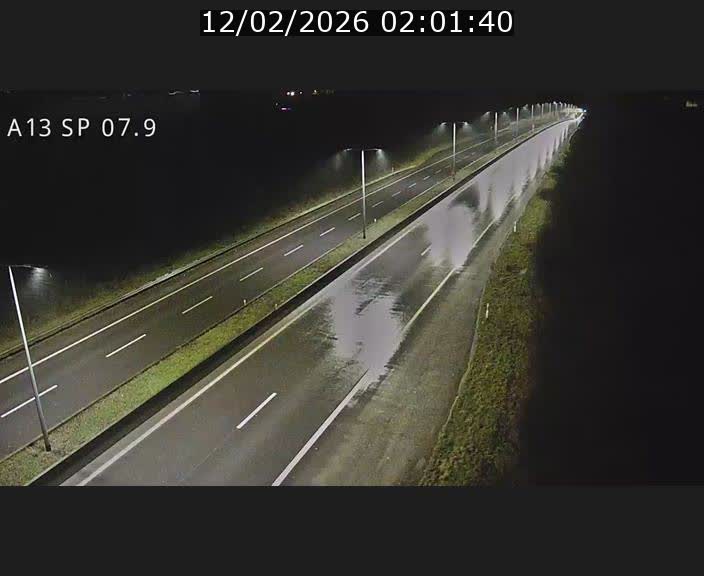 Traffic live webcam Luxembourg Jonction Lankelz - A13 direction Pétange - BK 7.9