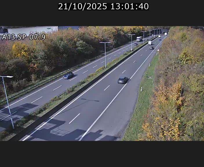 Traffic live webcam Luxembourg Jonction Lankelz - A13 direction Pétange - BK 7.9