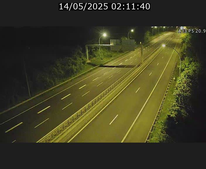 Traffic live webcam Luxembourg Croix de Bettembourg, rond-point d'Hellange - A13 direction Allemagne - BK 20.9