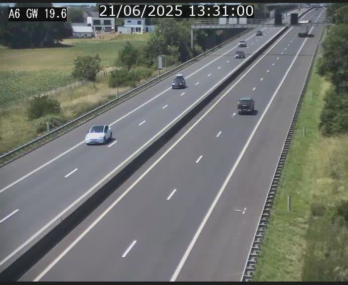 Traffic live webcam Luxembourg - Steinfort - A6 - BK 19.6 - direction Belgique