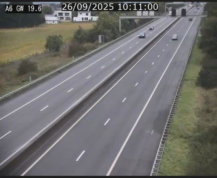 Traffic live webcam Luxembourg - Steinfort - A6 - BK 19.6 - direction Belgique