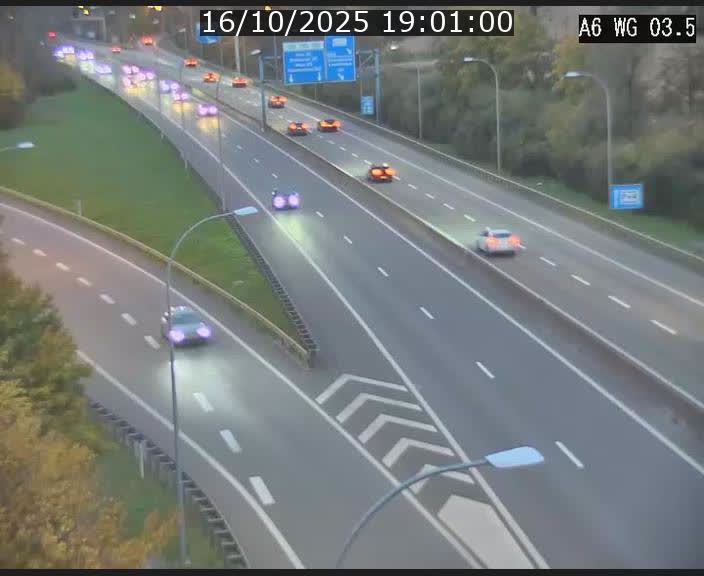 Traffic live webcam Luxembourg - Croix de Cessange - A6 - BK 3.5 - direction France/Allemagne
