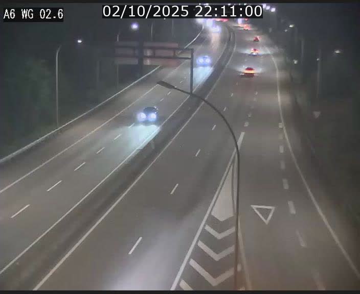 Traffic live webcam Luxembourg Croix de Cessange - A6 - BK 2.6 - direction France/Allemagne