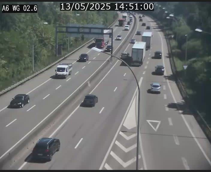 Traffic live webcam Luxembourg Croix de Cessange - A6 - BK 2.6 - direction France/Allemagne