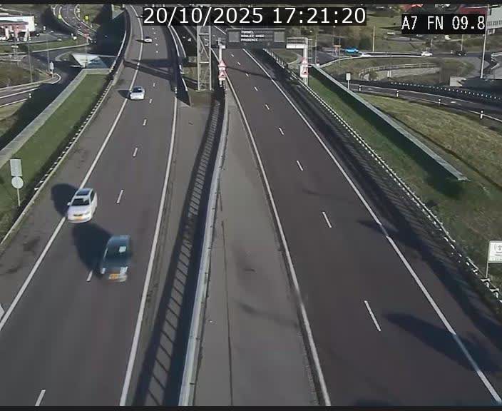 Caméra trafic Luxembourg - A7, Tunnel Gousselerbierg, sortie sud, direction rond-point Lorentzweiler (BK 9.9)