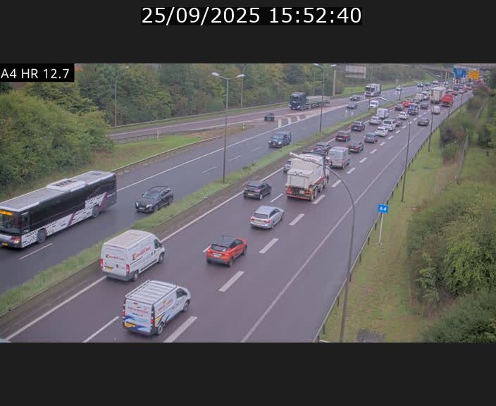 Traffic live webcam Luxembourg Esch sur Alzette - A4 - BK 12.7 - direction Esch-Belval