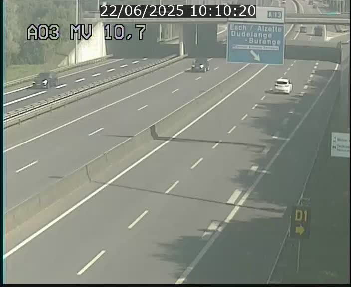 Traffic live webcam Luxembourg Croix de Bettembourg - A3 - BK 10.7 - direction France