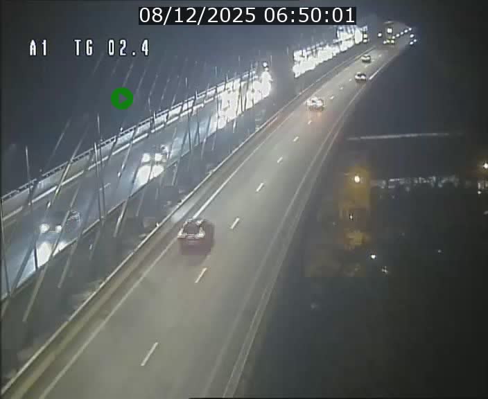 Traffic live webcam Luxembourg Sandweiler - A1 direction Luxembourg-ville - BK 2.4
