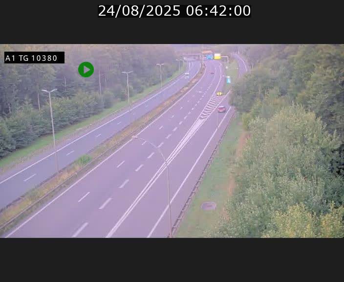 Traffic live webcam Luxembourg Senningerberg - A1 direction Luxembourg Kirchberg - BK 10.3