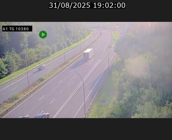 Traffic live webcam Luxembourg Senningerberg - A1 direction Luxembourg Kirchberg - BK 10.3