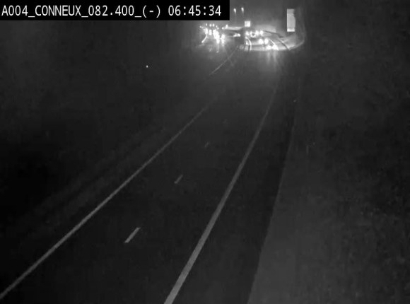 Webcam sur l'E411 avant les sorties 20 menant à Ciney, Dinant et Achêne. Vue orientée vers Namur