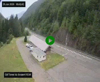 Webcam à l'entrée du tunnel du Somport, côté français, sur la N134, dans les Pyrénées, en direction de l'Espagne, à 1116 mètres d'altitude
