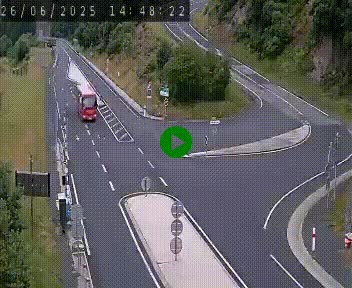 Webcam routière sur la N122 au niveau du Tunnel du Lioran. Vue de l'entrée côté Aurillac.