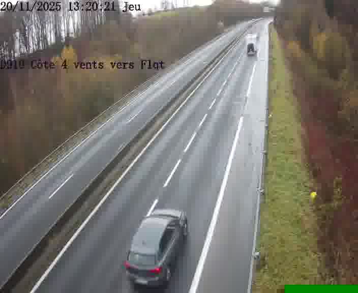 Webcam sur la D910 située dans la Côte des 4 vents. Vue orientée vers le haut de la côte, vers Faulquemont