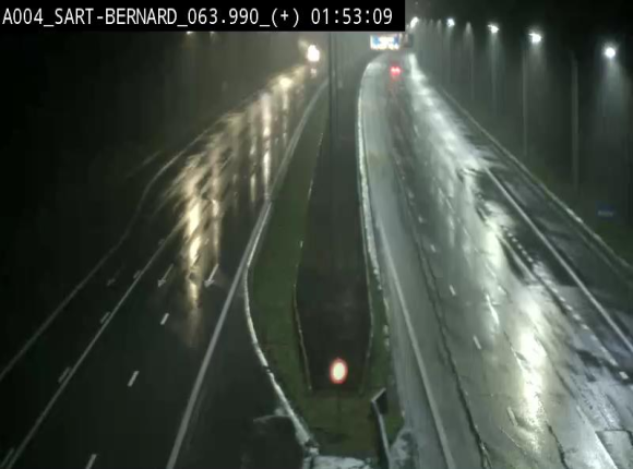 Webcam sur l'E411 à hauteur de la jonction avec la N4 à la sortie de Namur. Vue orientée vers Luxembourg
