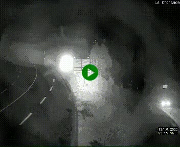 Webcam au carrefour de la croisade, à la jonction entre la N22 et la N320, avant le poste de douane franco-andorrane. Webcam à 1790 mètres d'altitude