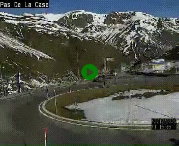 Webcam sur la N22 au niveau du poste frontière entre la France et Andorre à proximité de Pas de la Case à plus de 2000 mètres d'altitude