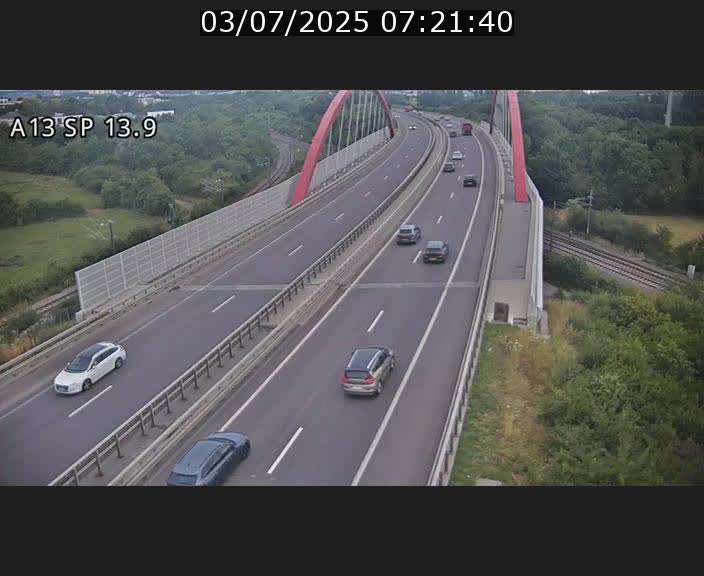 Traffic live webcam Luxembourg Kayl - A13 direction Esch-sur-Alzette/Luxembourg-ville - BK 13.9