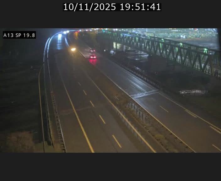 Traffic live webcam Luxembourg Croix de Bettembourg - A13 direction Esch-sur-Alzette - BK 19.8