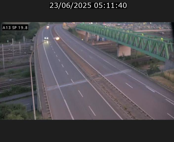 Traffic live webcam Luxembourg Croix de Bettembourg - A13 direction Esch-sur-Alzette - BK 19.8