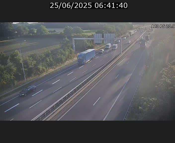 Traffic live webcam Luxembourg Croix de Bettembourg, rond-point d'Hellange - A13 direction Allemagne - BK 20.9