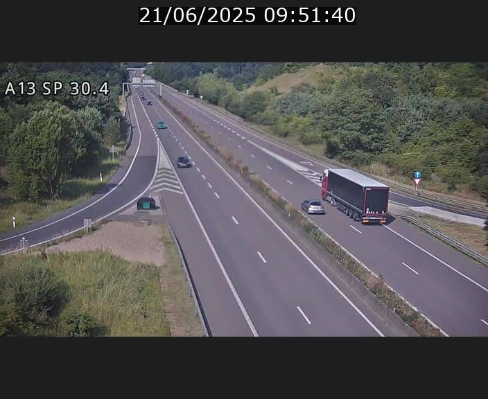 Traffic live webcam Luxembourg Altwies - A13 direction Luxembourg-ville - BK 30.4
